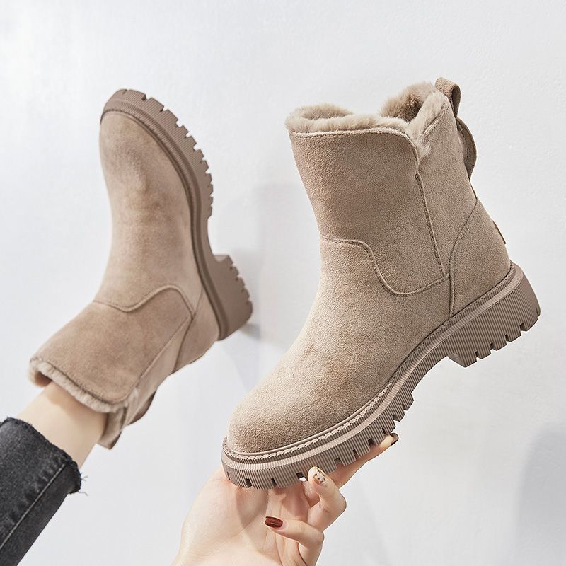 Middle Tube Plush Warm Cotton Shoes Leather And Fur Integrated Winter Women's Boots - Image 4